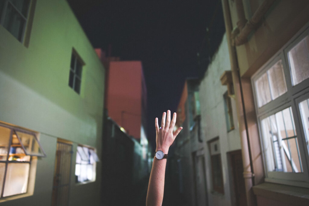 5b842047889729.588801e877c63